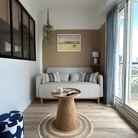 Appartement Vue Latérale *
