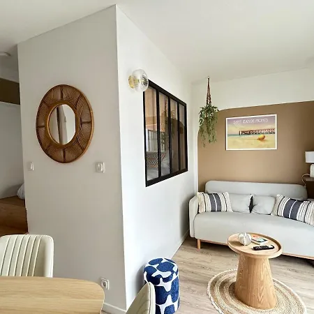 Agreable Vue Laterale * سان جان دي مونت