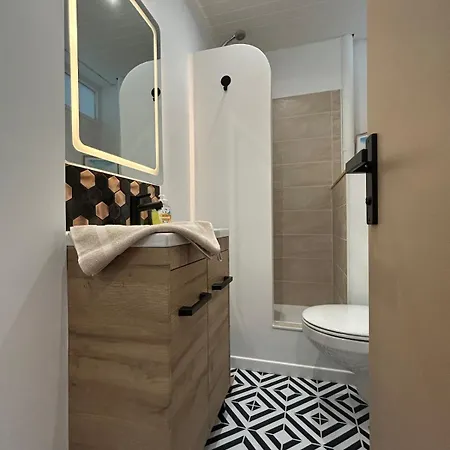 Agreable Vue Laterale شقة سان جان دي مونت